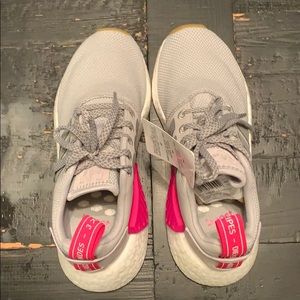 Adidas NMD GREY/hot pink